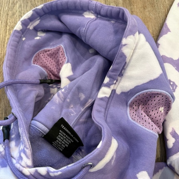 Team Ninja X Jessica Blevins Gamer Hoodie Size L Purple Tie Dye Sweatshirt Audio - Picture 8 of 8
